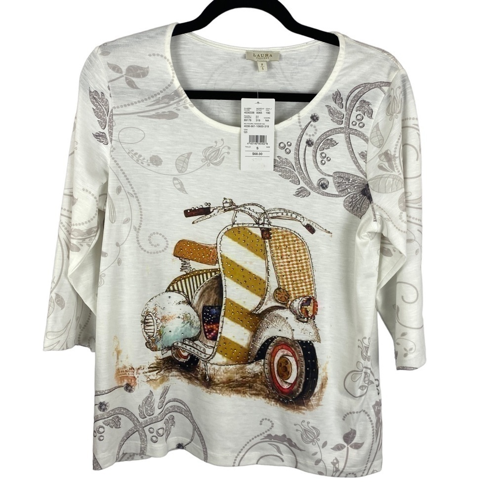 ✨3/$20✨ Laura Petites Graphic Top Scooter Print NWT Casual Small